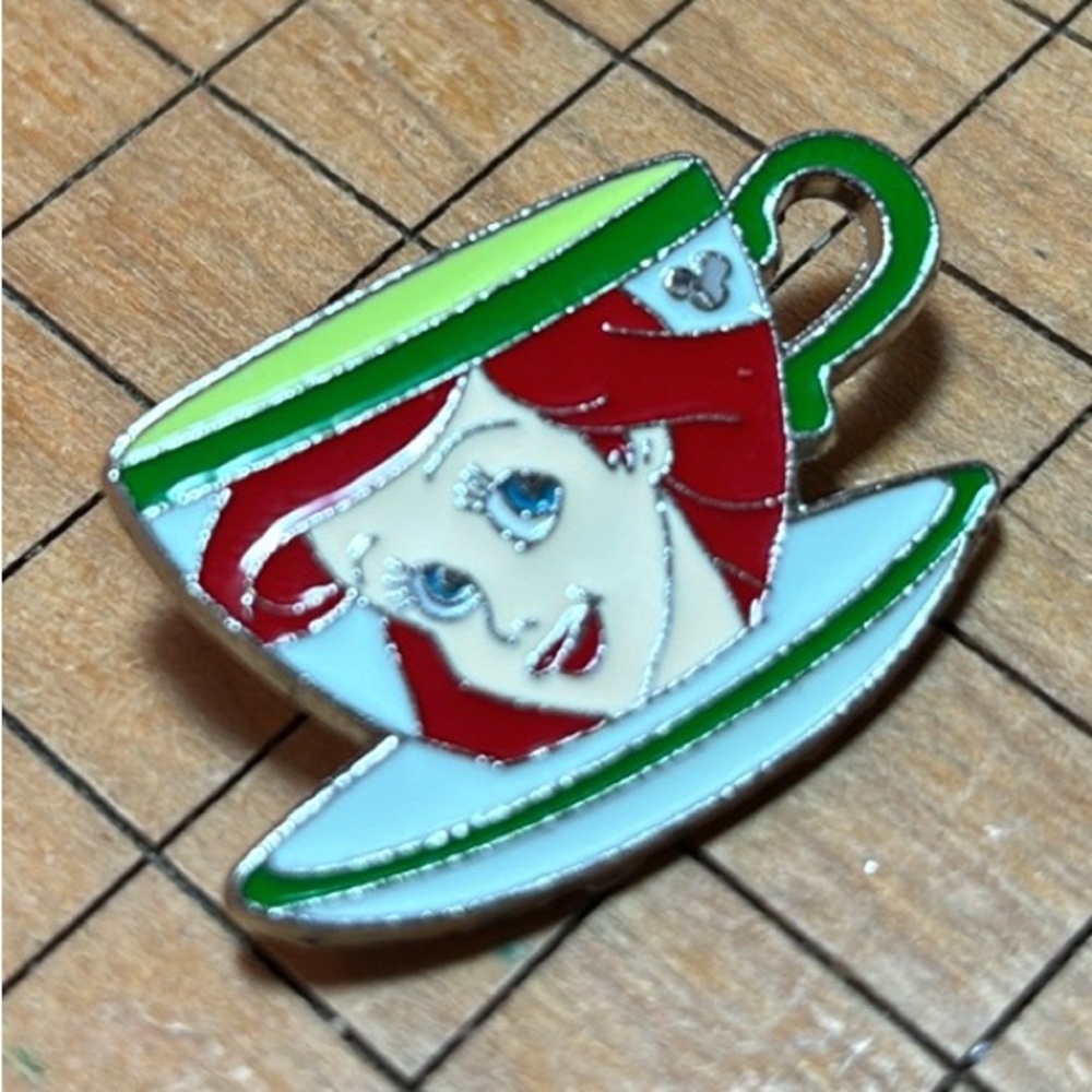 Disney Trading Pins Ariel Tea Coffee Cup, Pisces, Sisters Aquata, Alana No Backs - Picture 5 of 17